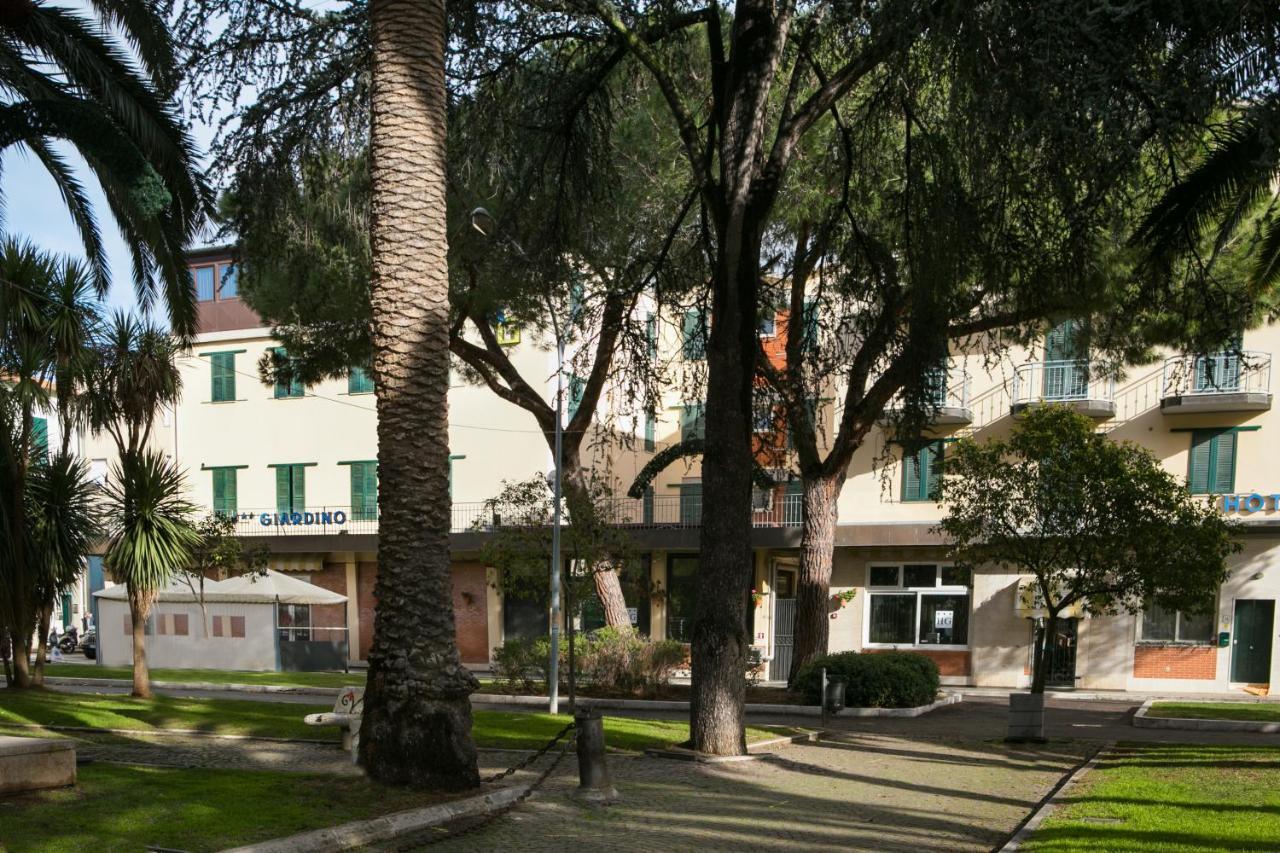 Hotel Giardino Фоллоніка Екстер'єр фото